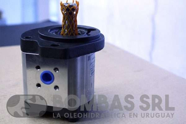 Bomba Hidraulica Rexroth 19 cm3 - SAE-A 2 Agujeros 82,5mm - Eje Conico 1.8